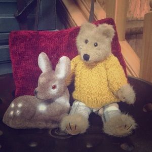 1990 Boyd’s collection bear